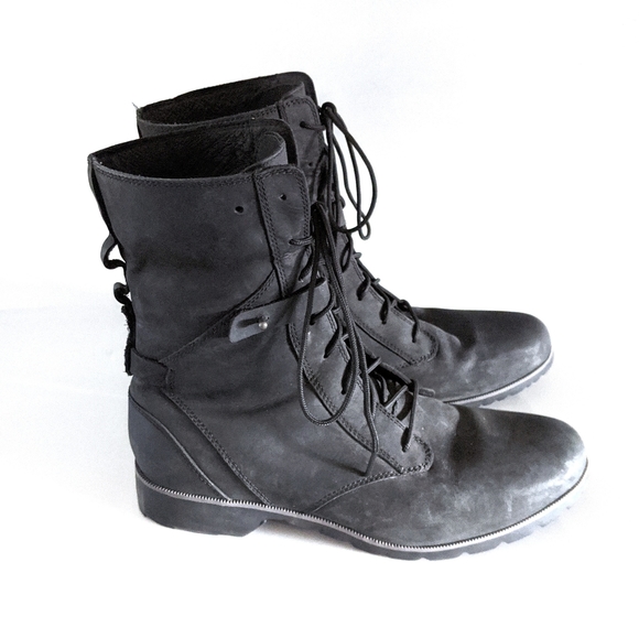 tevia combat boot